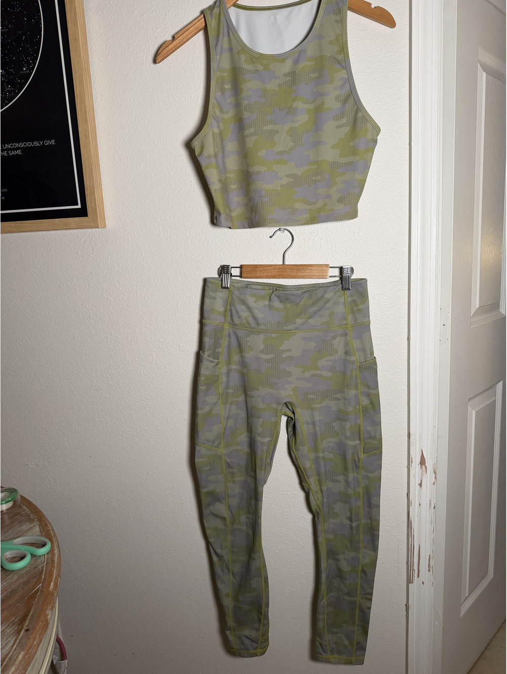 Fabletics Green Gray Camo Crop Tank & High Rise Pocket Leggings Set